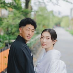 祇園の街を二人で