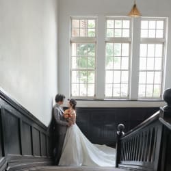 洋装のシックなロケーション