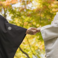 洋装も和装もロケーション撮影で！！