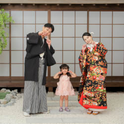 親子3人の仲良しショット