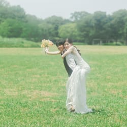 光がお二人を包み込む、6月の新緑撮影♪