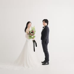 スタジオPlus × 屋内庭園で残す、ふたりらしい一日