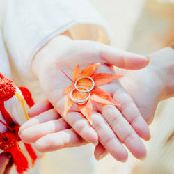 秋の香りが残る広島城