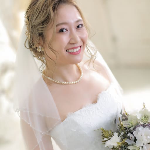 27030