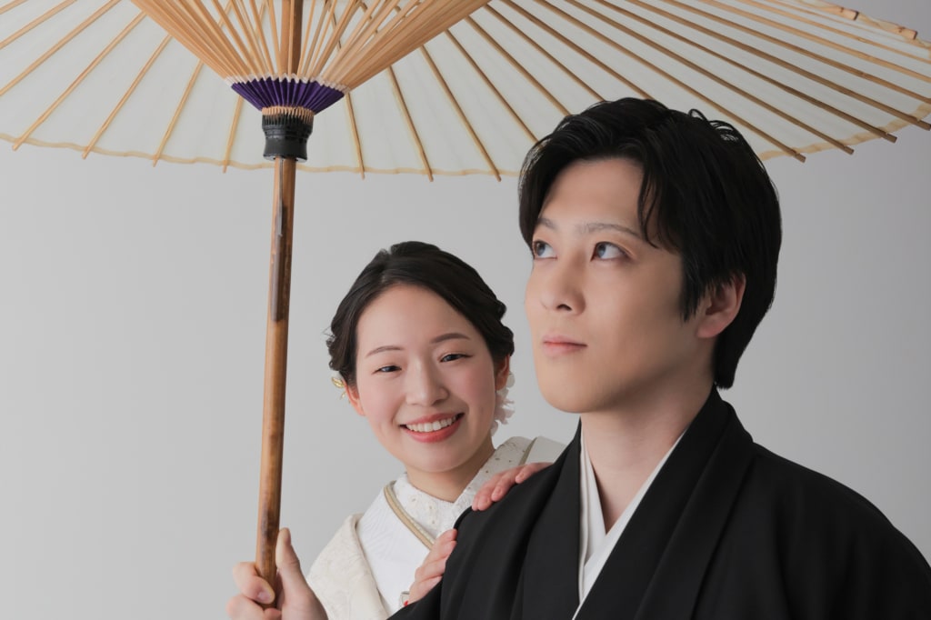 和装スタジオPLUSでお二人らしいお写真を！