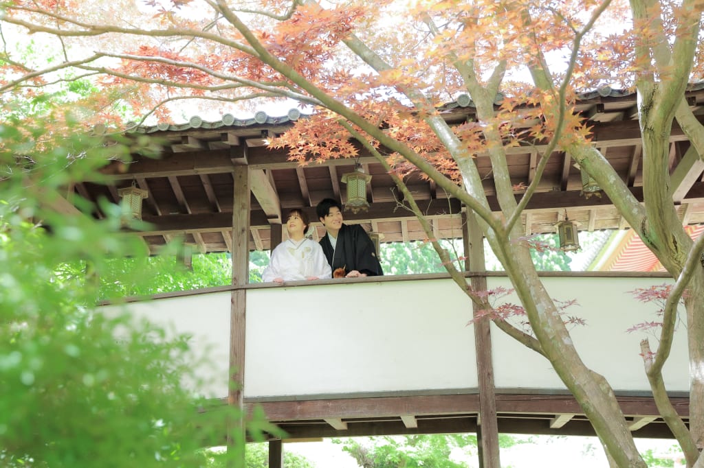 回廊のなかでもフォトウェディングや前撮りをさせていただけます。