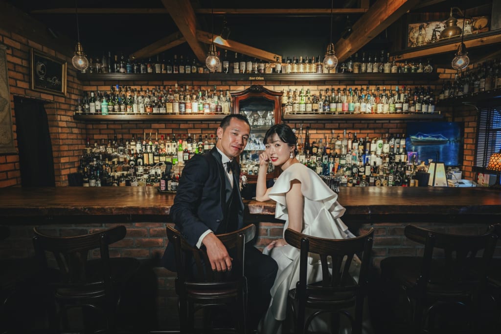 行きつけのBarでふたりらしく撮影♪