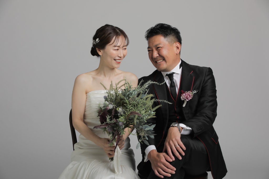 洋装スタジオでシックに撮影！