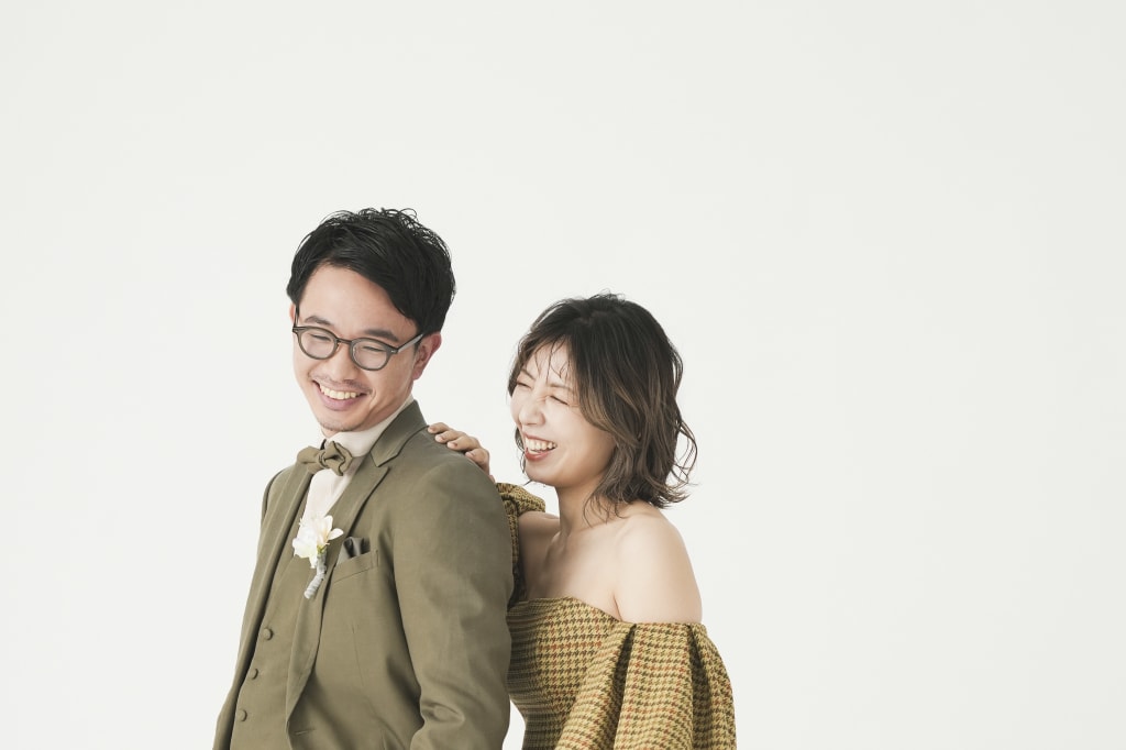 お洒落に、お二人らしく。洋装スタジオPlus