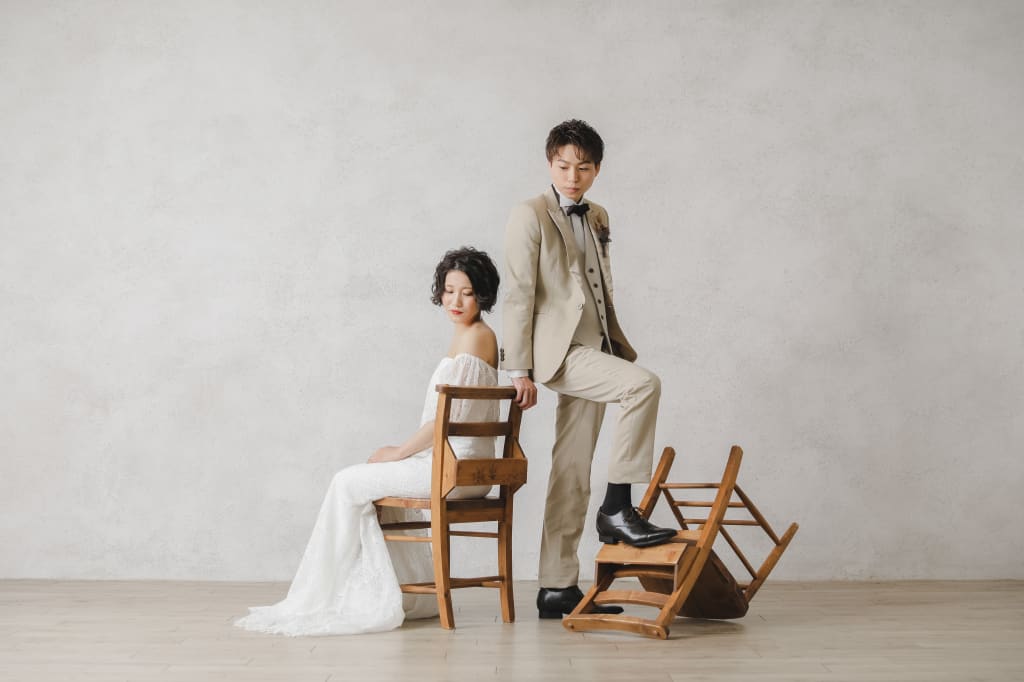 二人らしさが溢れる結婚写真を