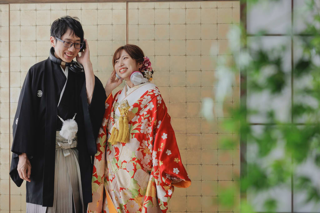 乾杯から始まる特別日！和装×洋装で魅せる音楽とお酒のウェディングフォト