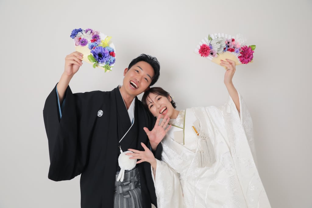 【和装をカジュアルに♡】お2人らしさ全開でこだわりのスタジオ撮影◎
