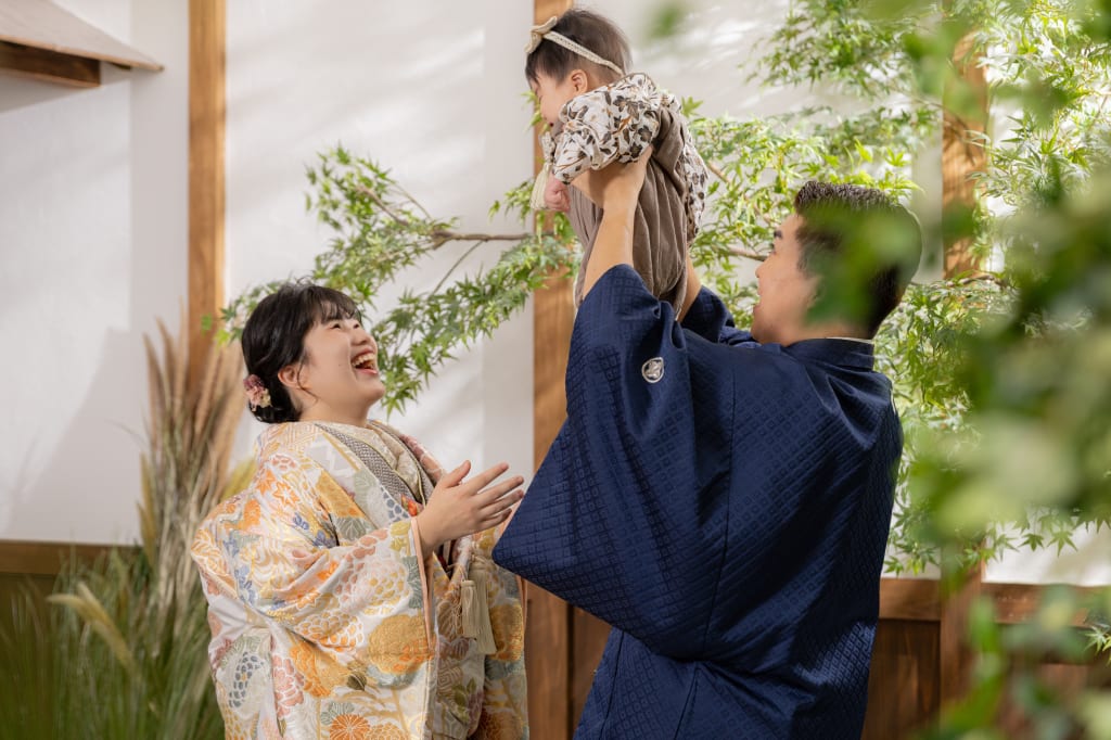 笑顔あふれる屋内庭園撮影