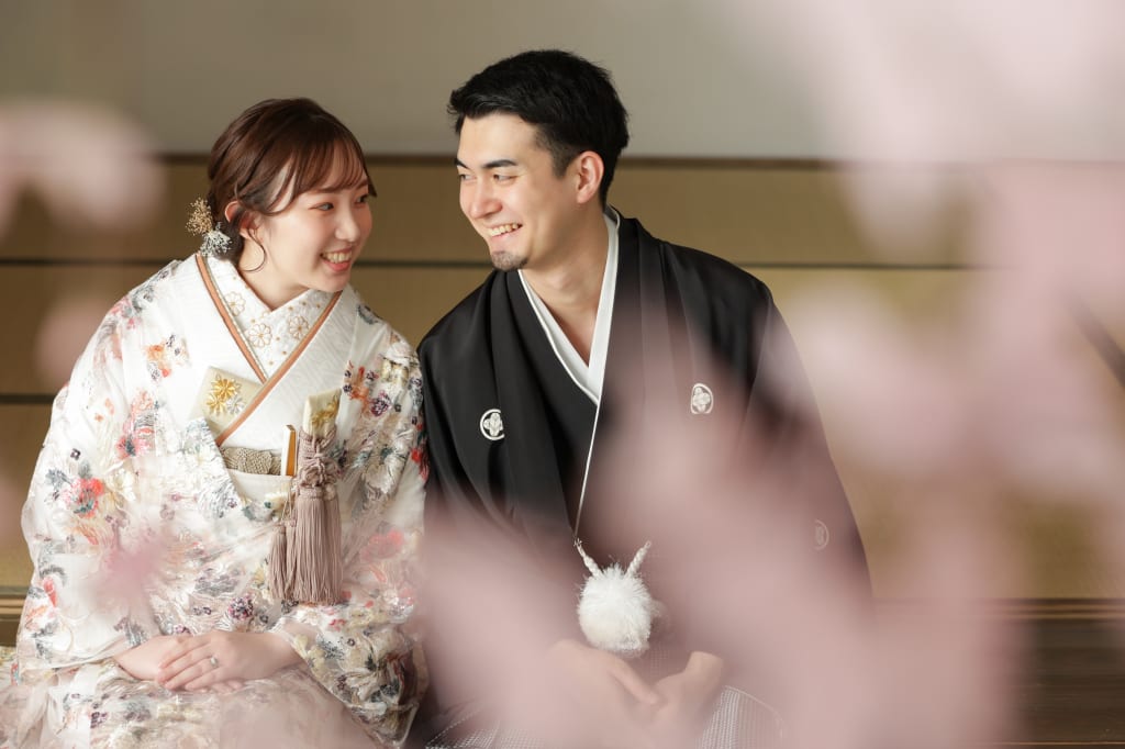 桜色と緑色が映える庭園スタジオで♪