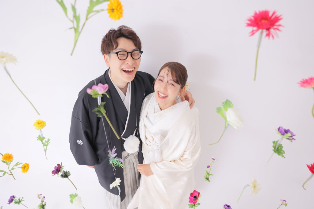 【今なら2着プラン対象】お花に囲まれたスタジオで残すお洒落フォト♪