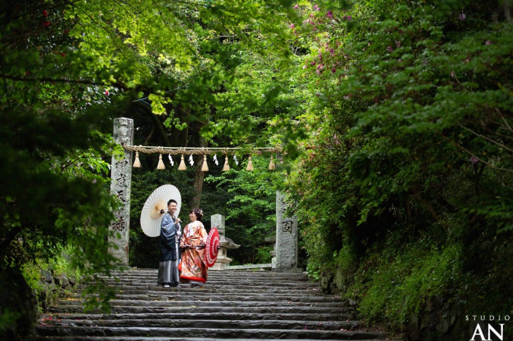 糸島の神社で和装ロケーション