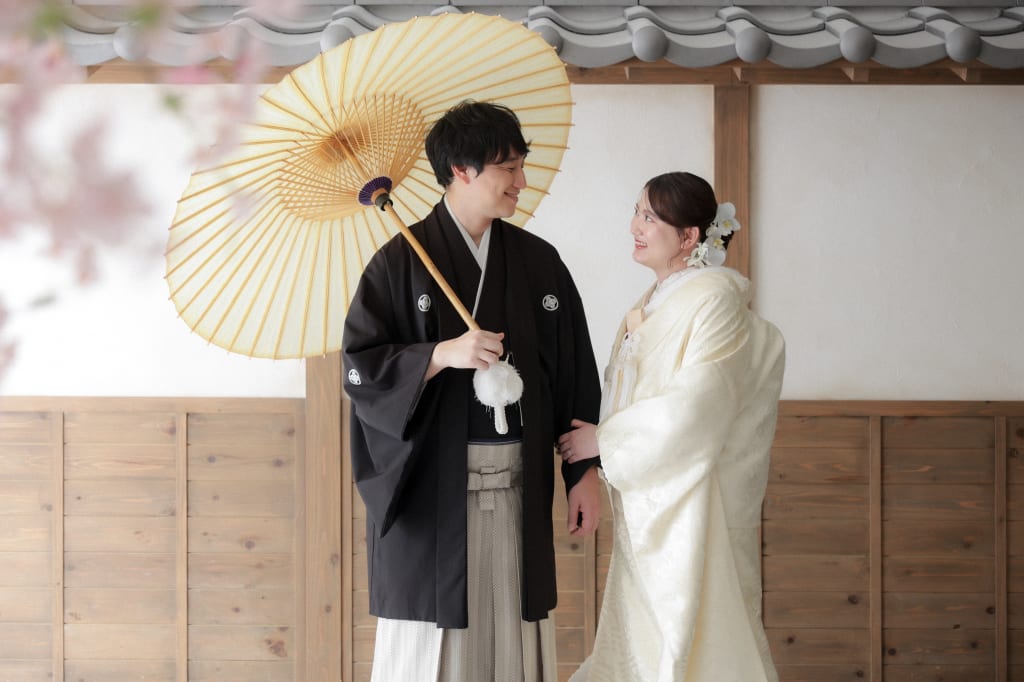 和装と洋装のスタジオ撮影