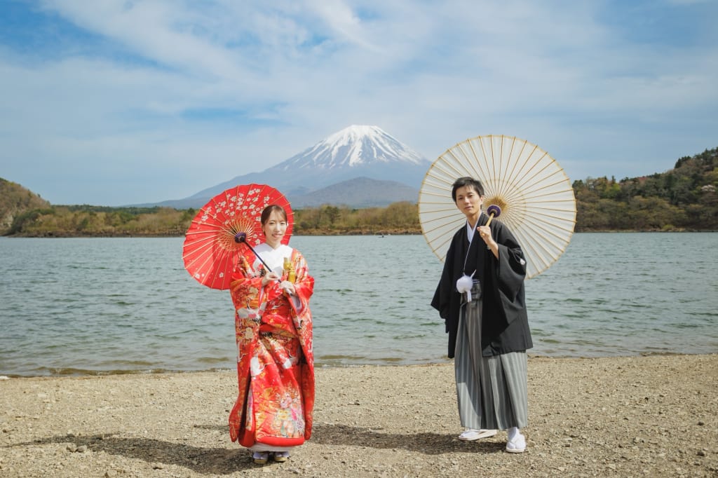 1日で2着撮影できる富士山和装＋洋装プラン