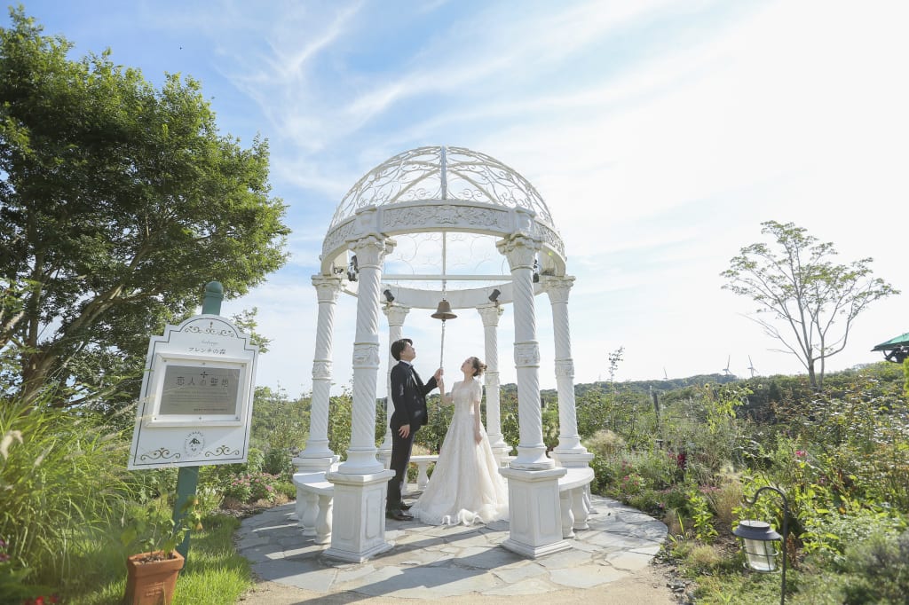 フレンチの森ガーデン | デコルテフォトグラフィー | 前撮り・フォトウェディング