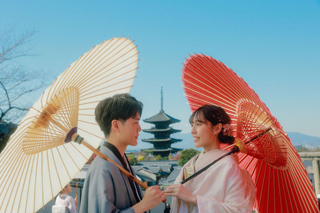 晴れ渡る空の下、京都の街をお散歩