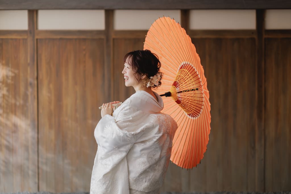 【350カット洋装＋和装】彩の国さいたま芸術劇場＋屋内庭園スタジオプラン | スタジオSOLA 札幌店 | フォトウェディング・前撮り・結婚写真