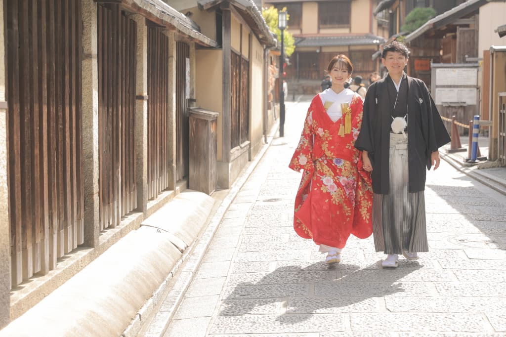 街中を散策しながら...八坂ロケーション