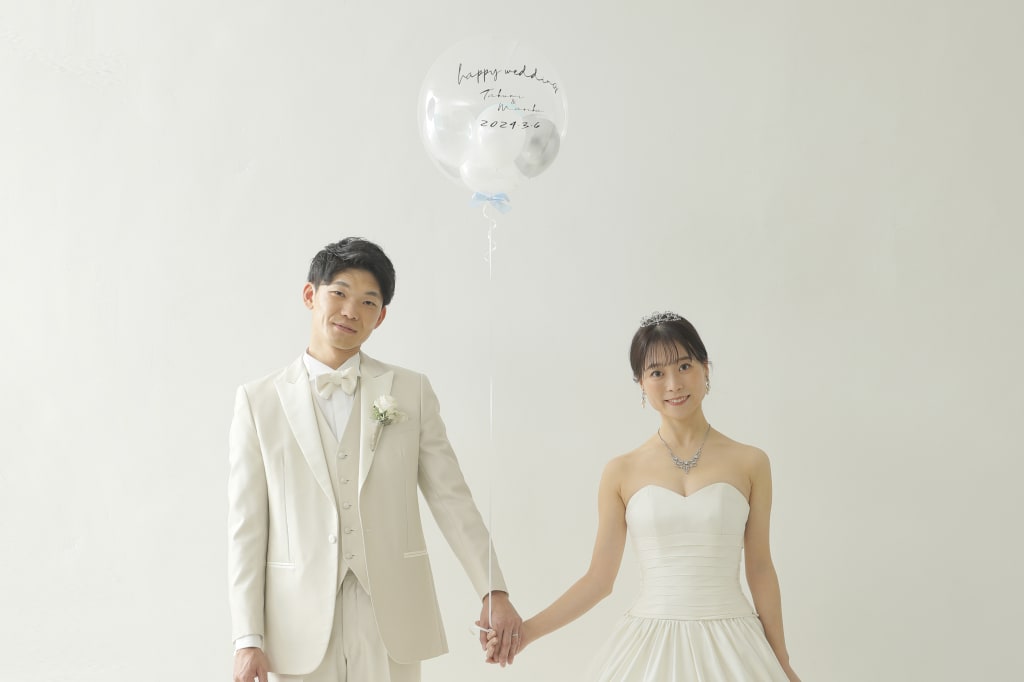 和装、洋装をおしゃれなスタジオでいかがですか