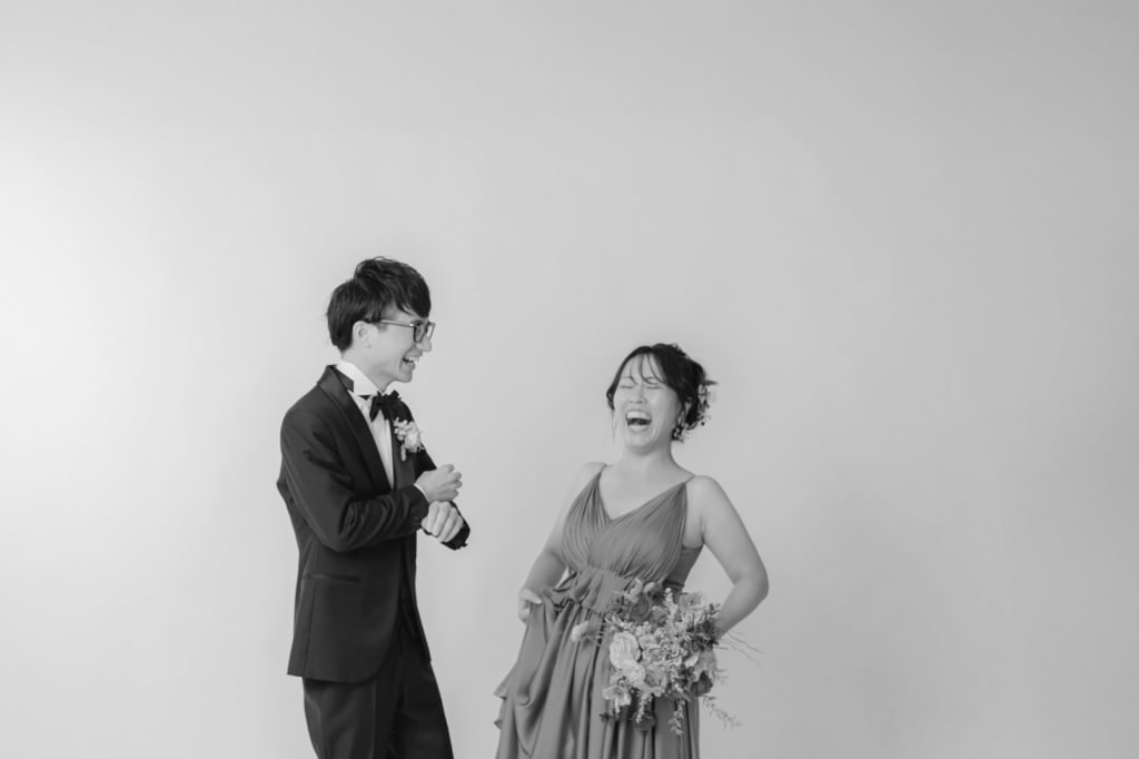 シンプルなスタジオで