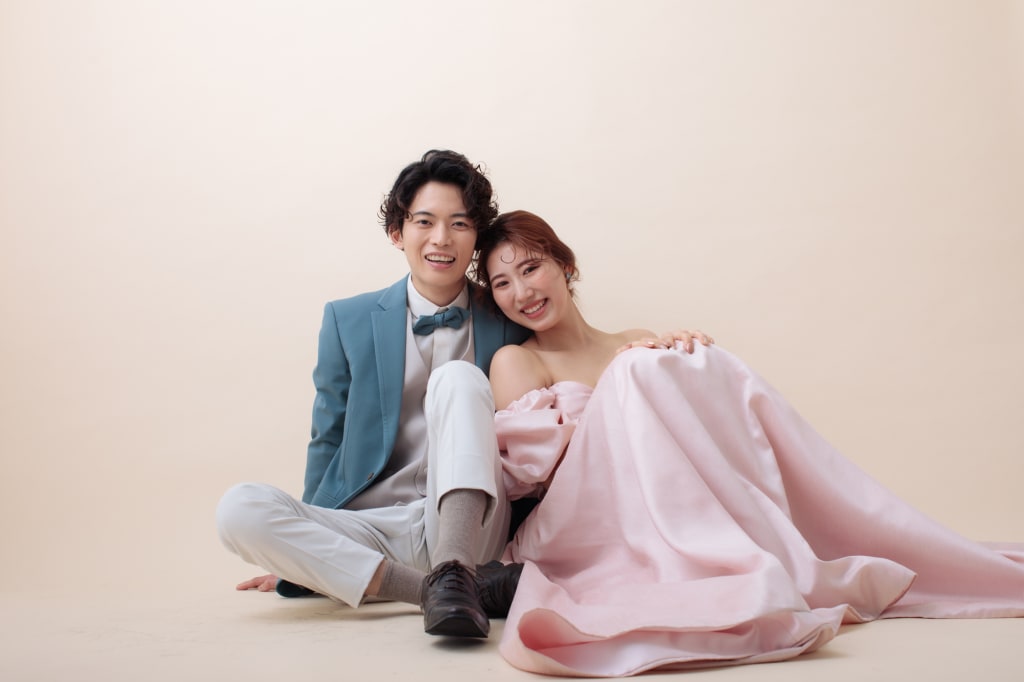 カラードレス ✕ 洋装スタジオPLUS+プラン | フォトウェディング・前撮り・結婚写真