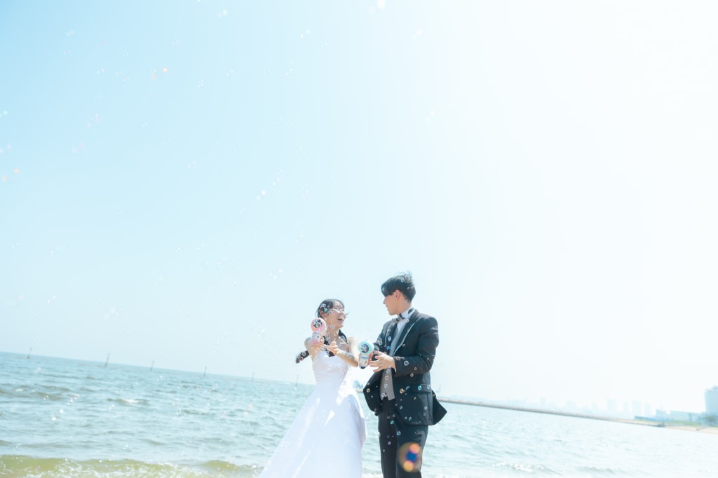夏を感じる海辺のロケ風景！