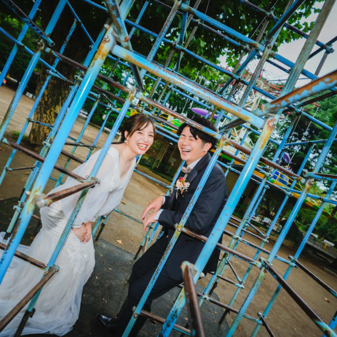 遊びながら、話しながら いつも通りのふたりを残す | デコルテフォトグラフィー | 前撮り・フォトウェディング