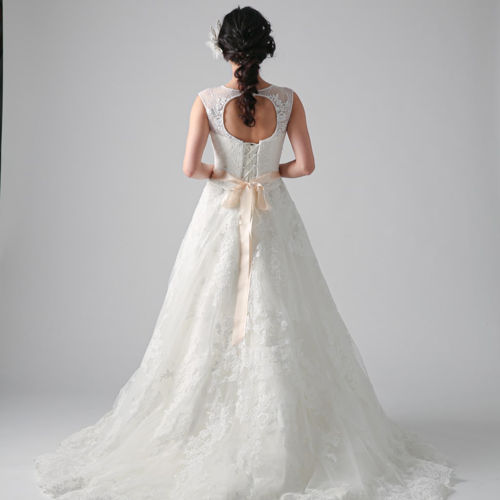 ウェディングドレス