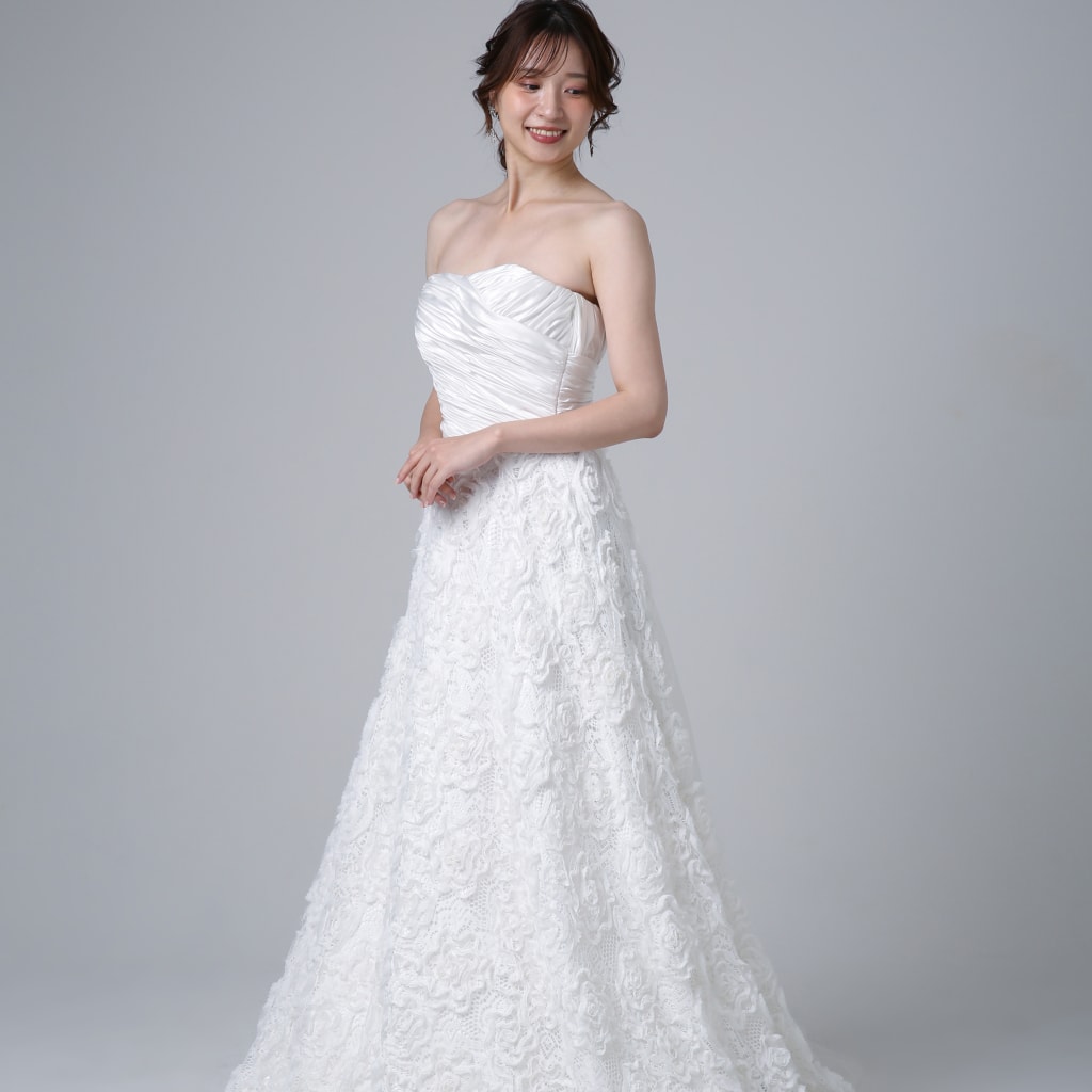 バラ柄テープ刺繍胸タック