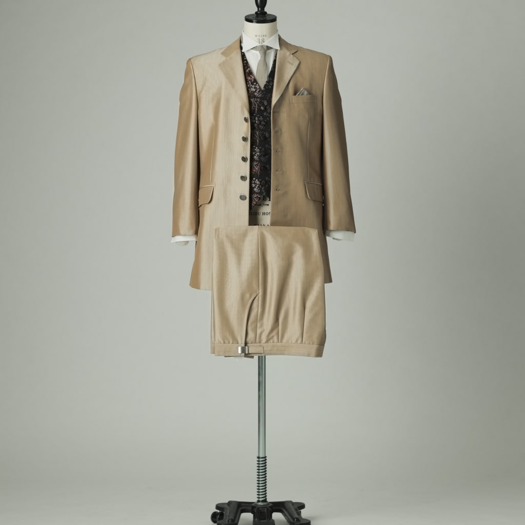 ベージュ柄ベスト