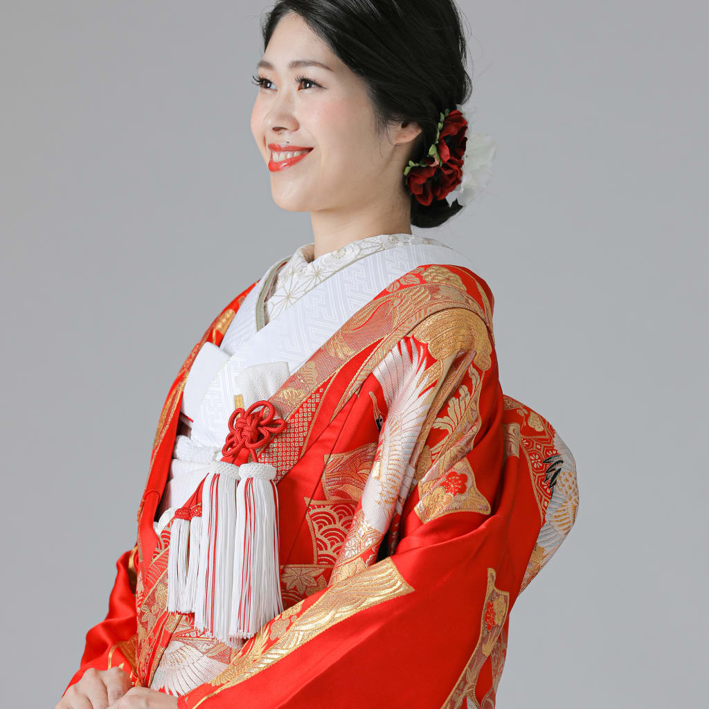 色打掛 金色 花柄刺繍 楽天市場】色打掛 着物 神社婚 和装 花嫁衣裳 1AI0202 総相良手