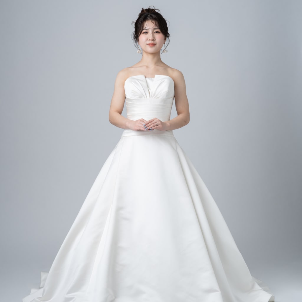 胸元ギャザーシンプルAライン