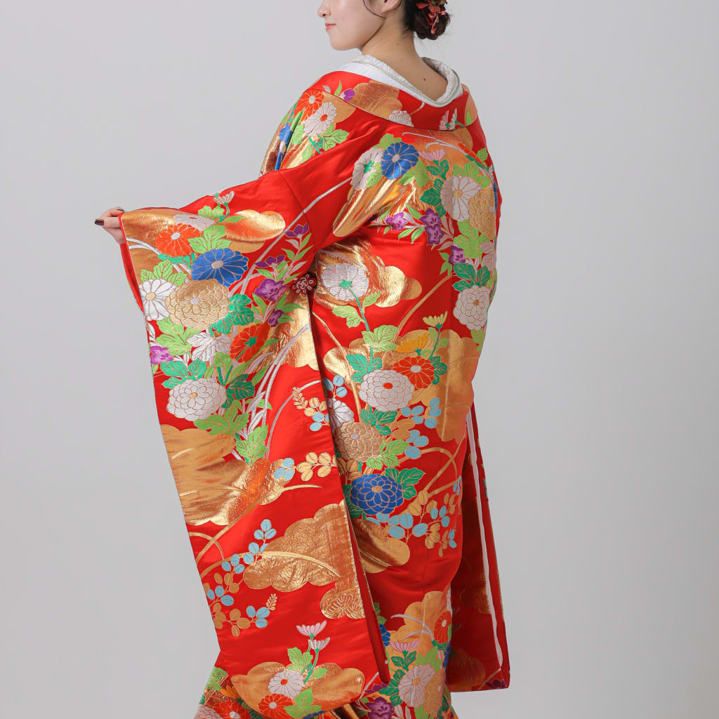 リンドウ　菊　金雲取文様/レッド