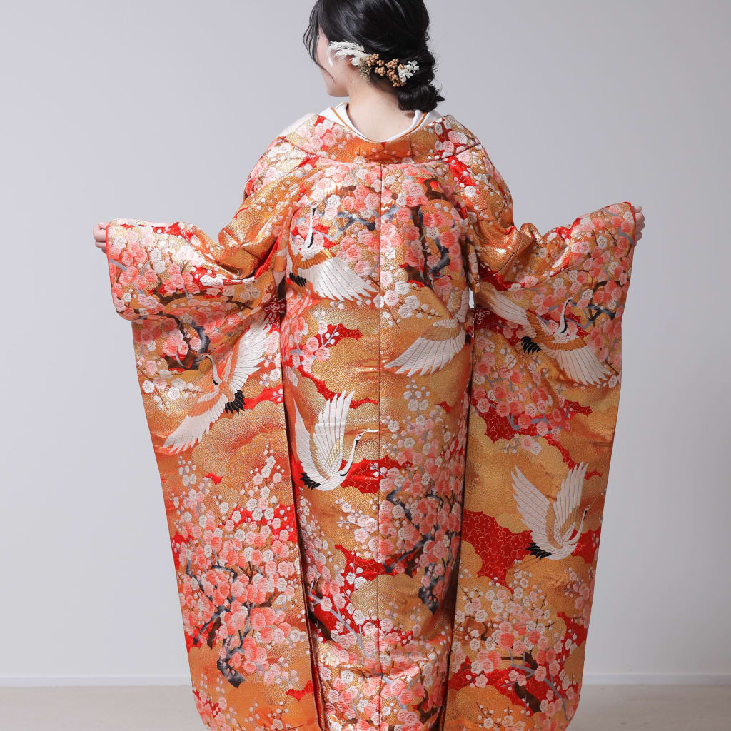 金糸桔梗 金雲取文梅 鶴 | デコルテフォトグラフィー | 前撮り・フォト