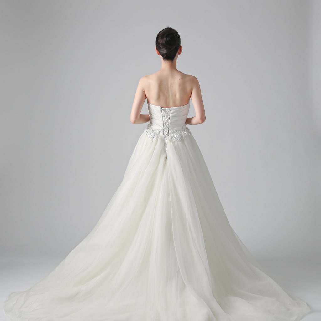 ウェディングドレス