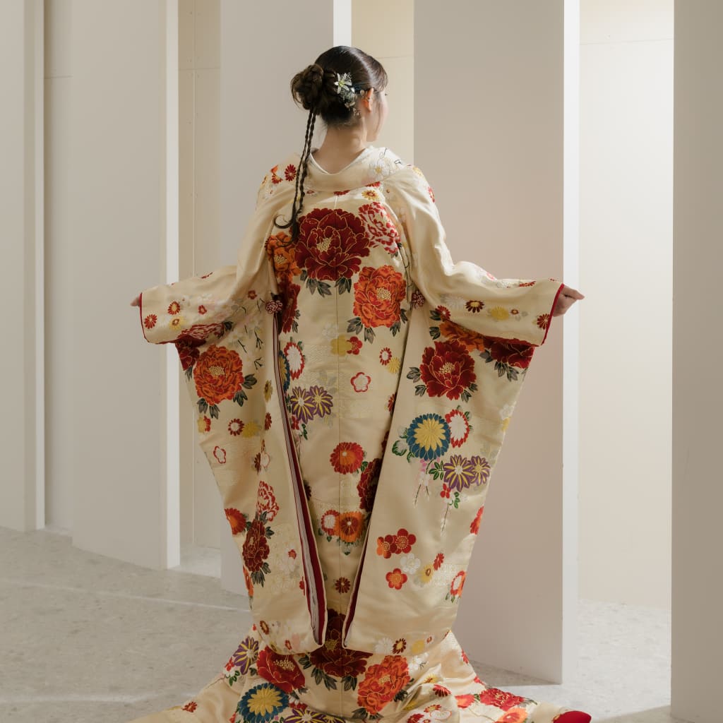 かすみに牡丹クリームIU01182