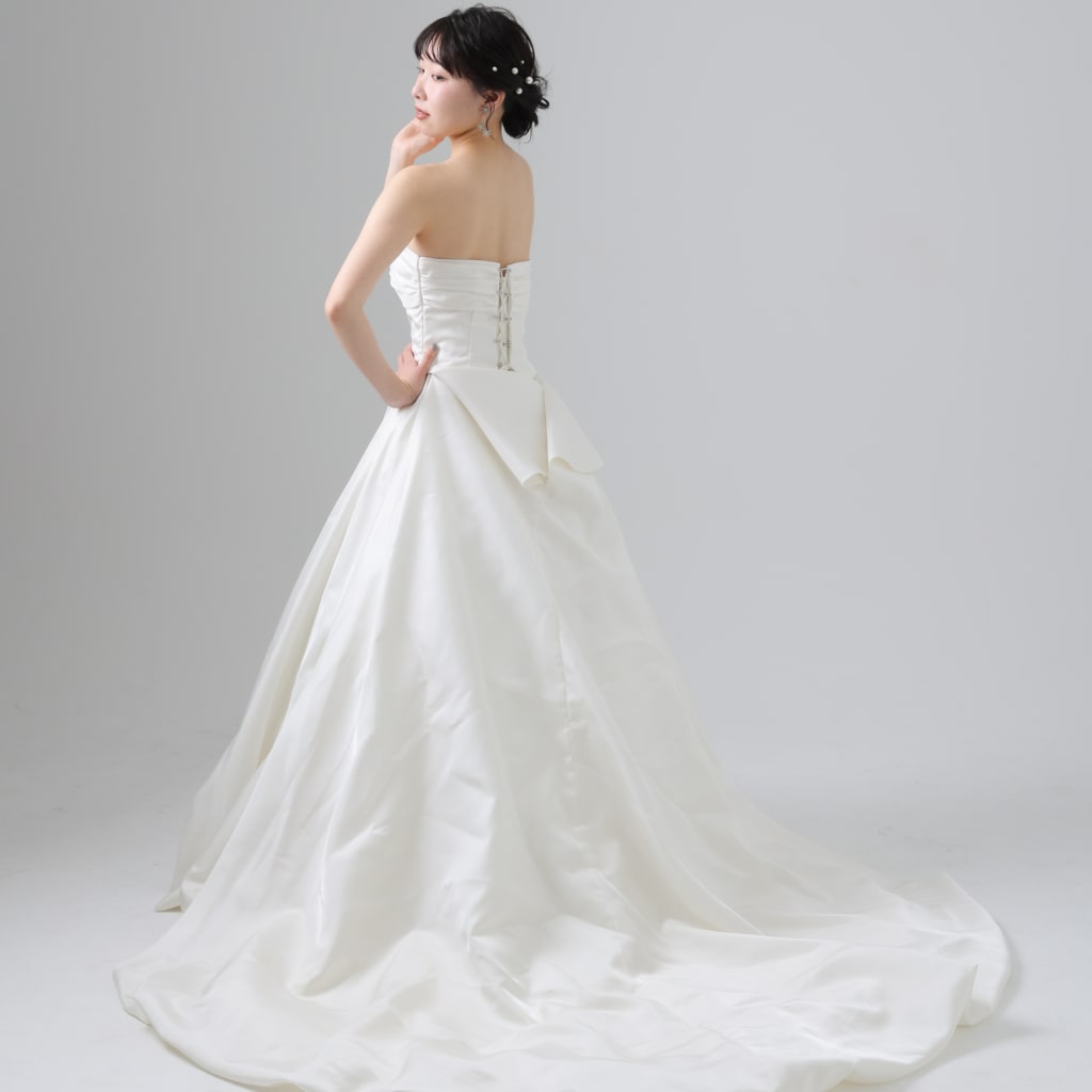 ロングトレーン胸元クロスWD02041