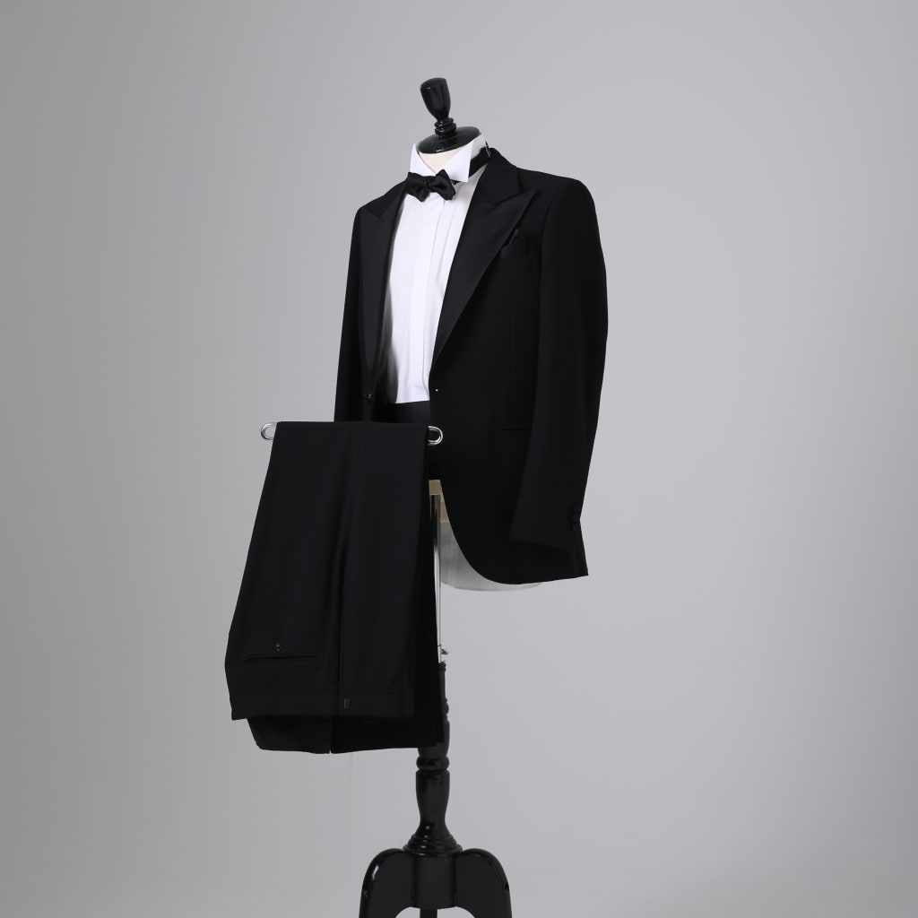 新作黒カマーバンド