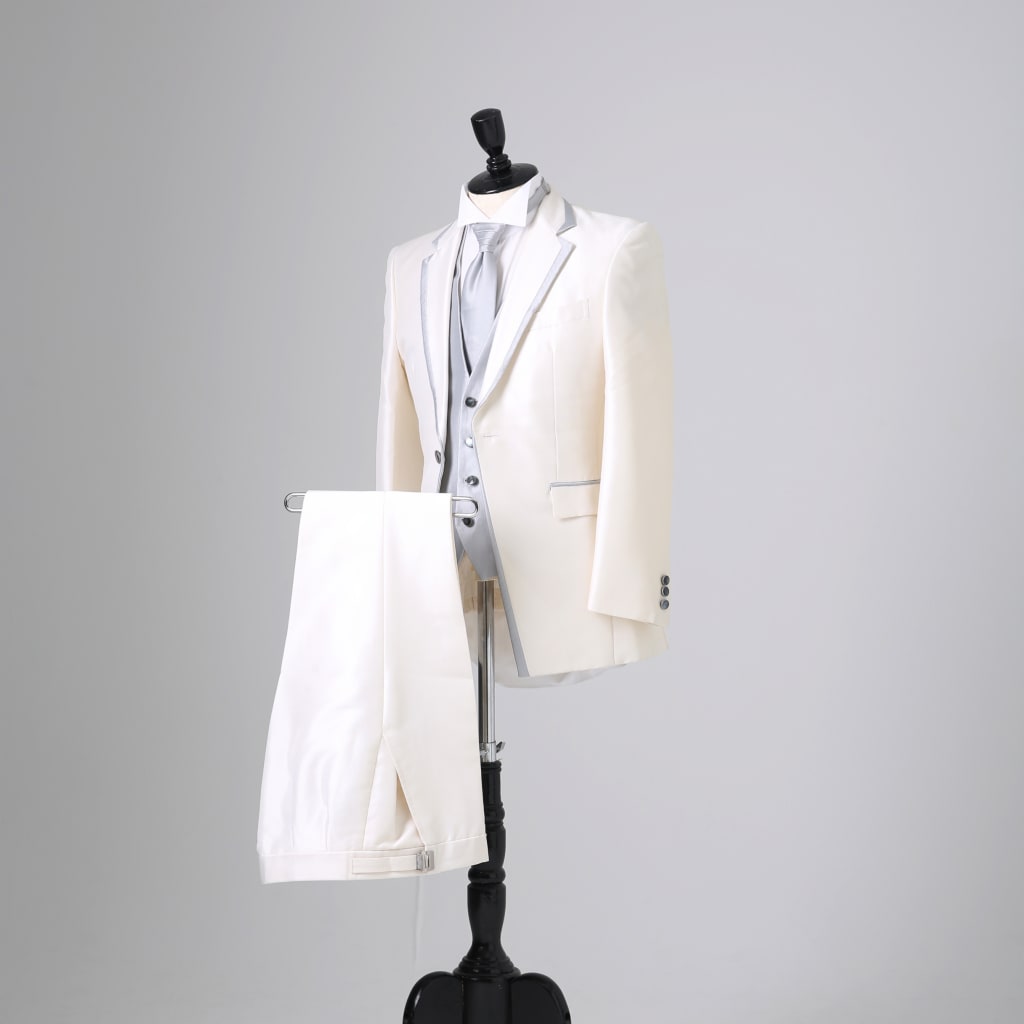 ホワイト　グレーパイピング