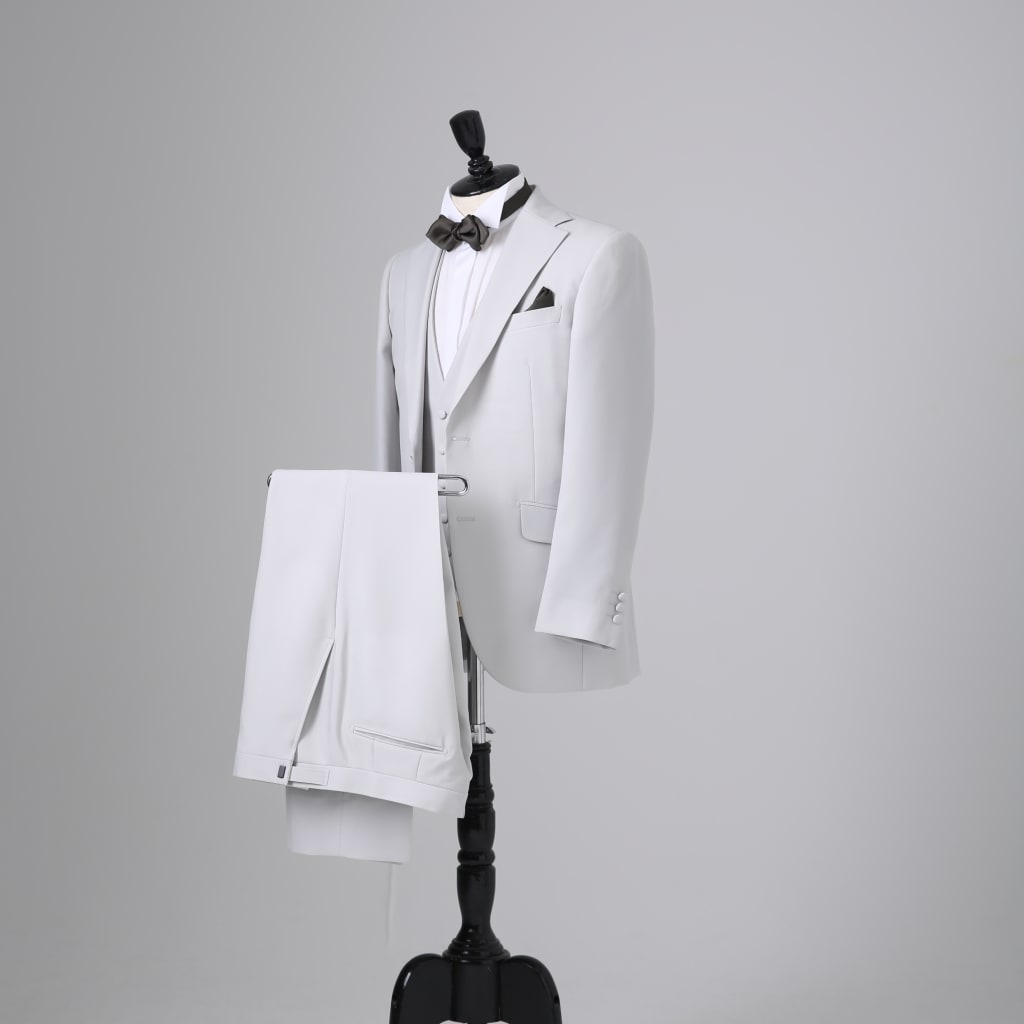 ノッチドラペルシンプルタキシード　グレー