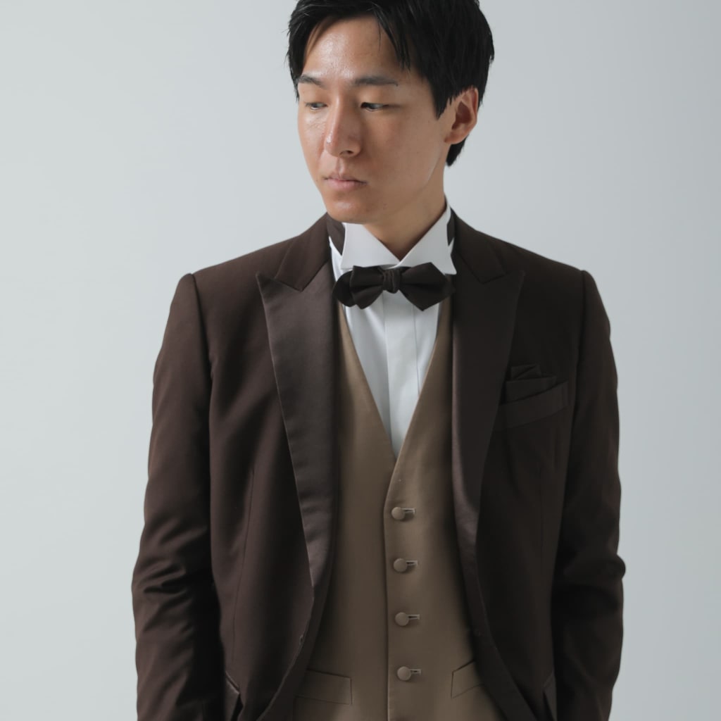 ピークドラペルクラシックタキシード
