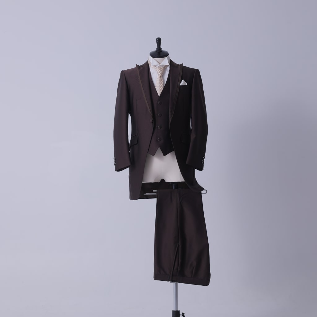 ブラウン　ピンクドットタイ