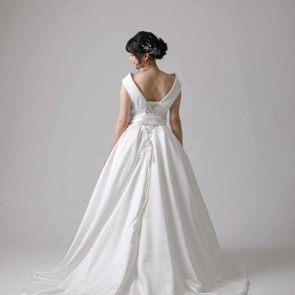 サテンロールカラー