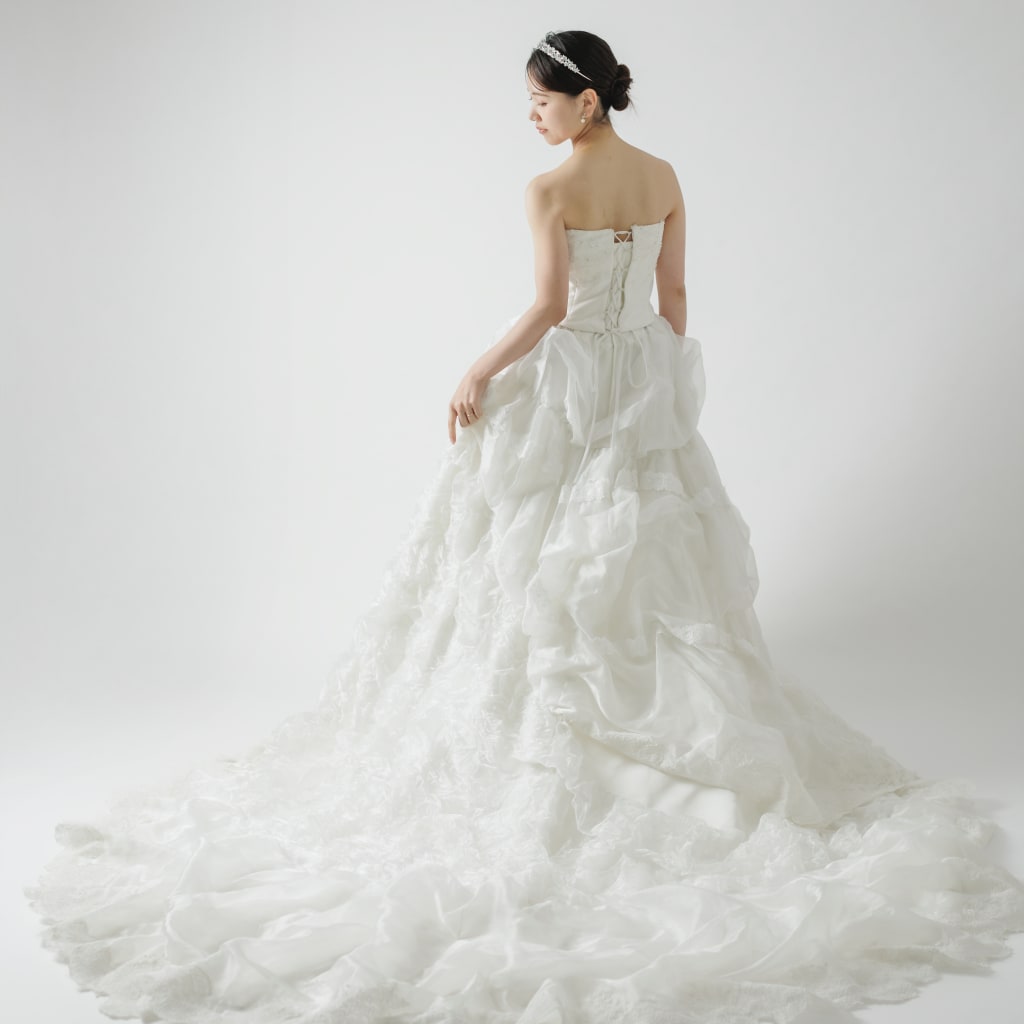 ウェディングドレス