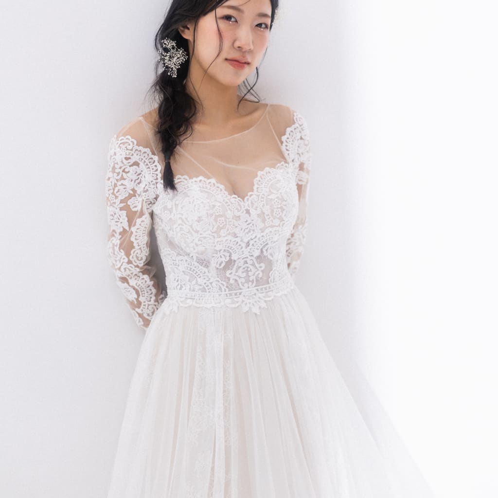 オープンバックレーススリーブ