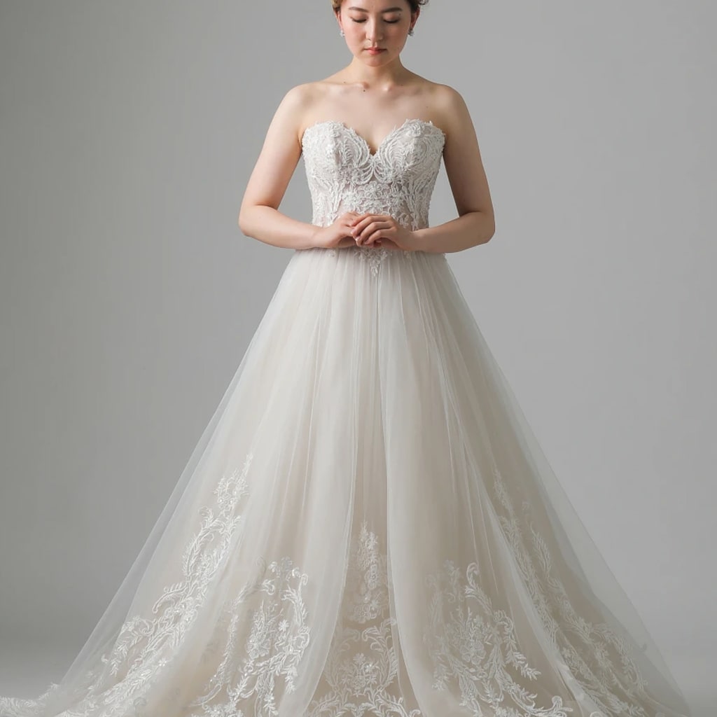 Madeline Gardner ウェディングドレスハートカップビジュー